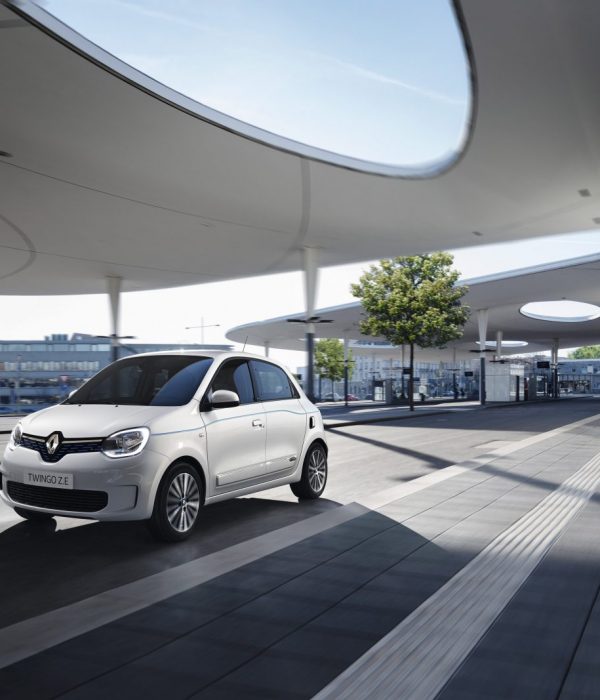 Vrouw aan het stuur - de nieuwe elektrische Twingo Z.E.