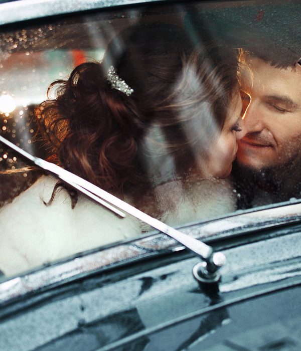 vrouw aan het stuur-column- passie in die kar