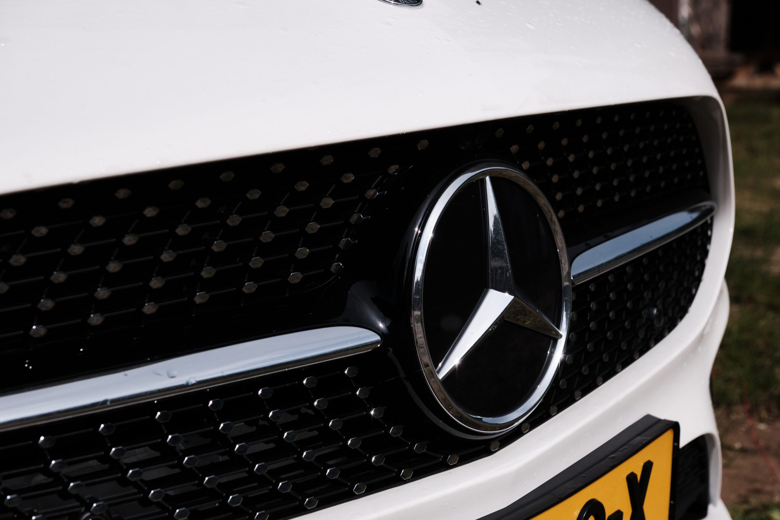 Mercedes B180 Vrouw aan het stuur - Mercedes-Benz B180