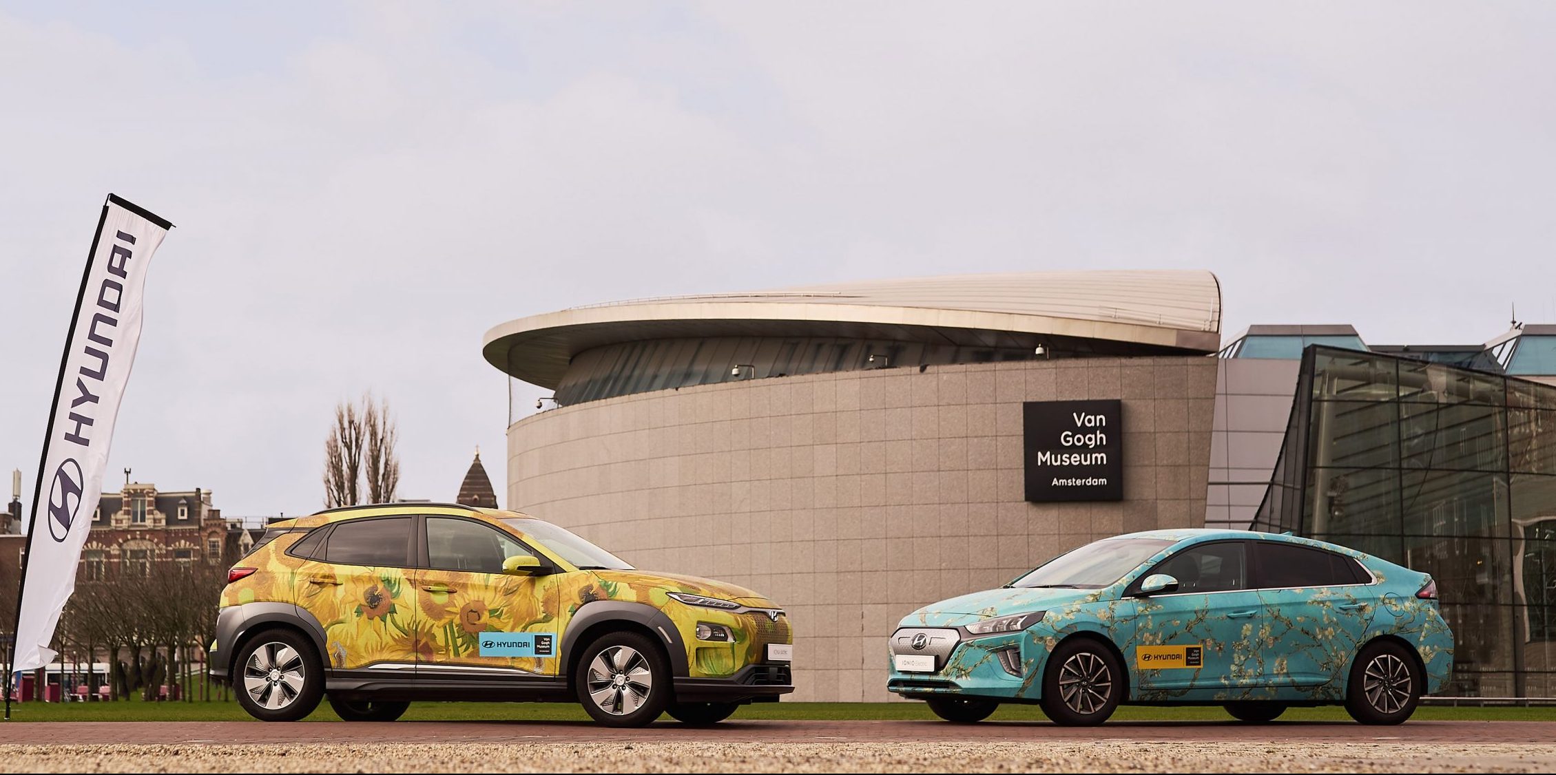 vrouwaanhetstuur - Van_Gogh_Hyundai