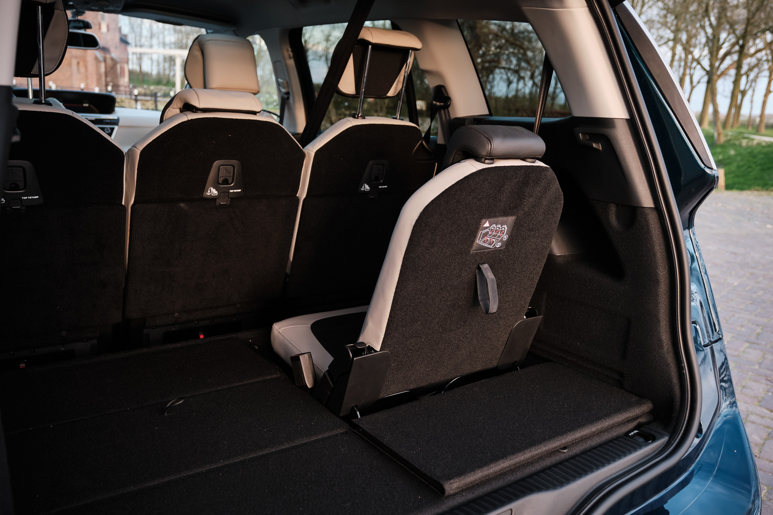 Citroen Grand C4 Spacetourer vrouwaanhetstuur - Citroën Grand C4 Spacetourer