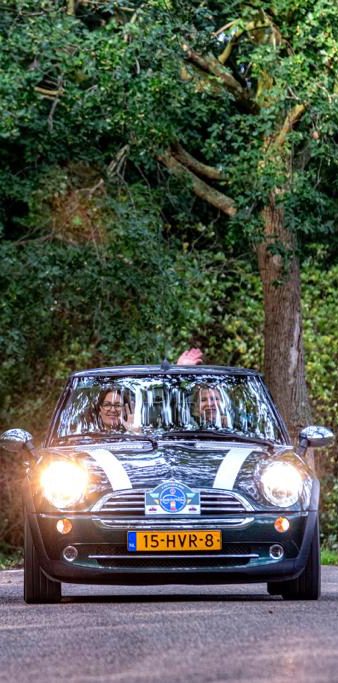 vrouwaanhetstuur - jij en je auto