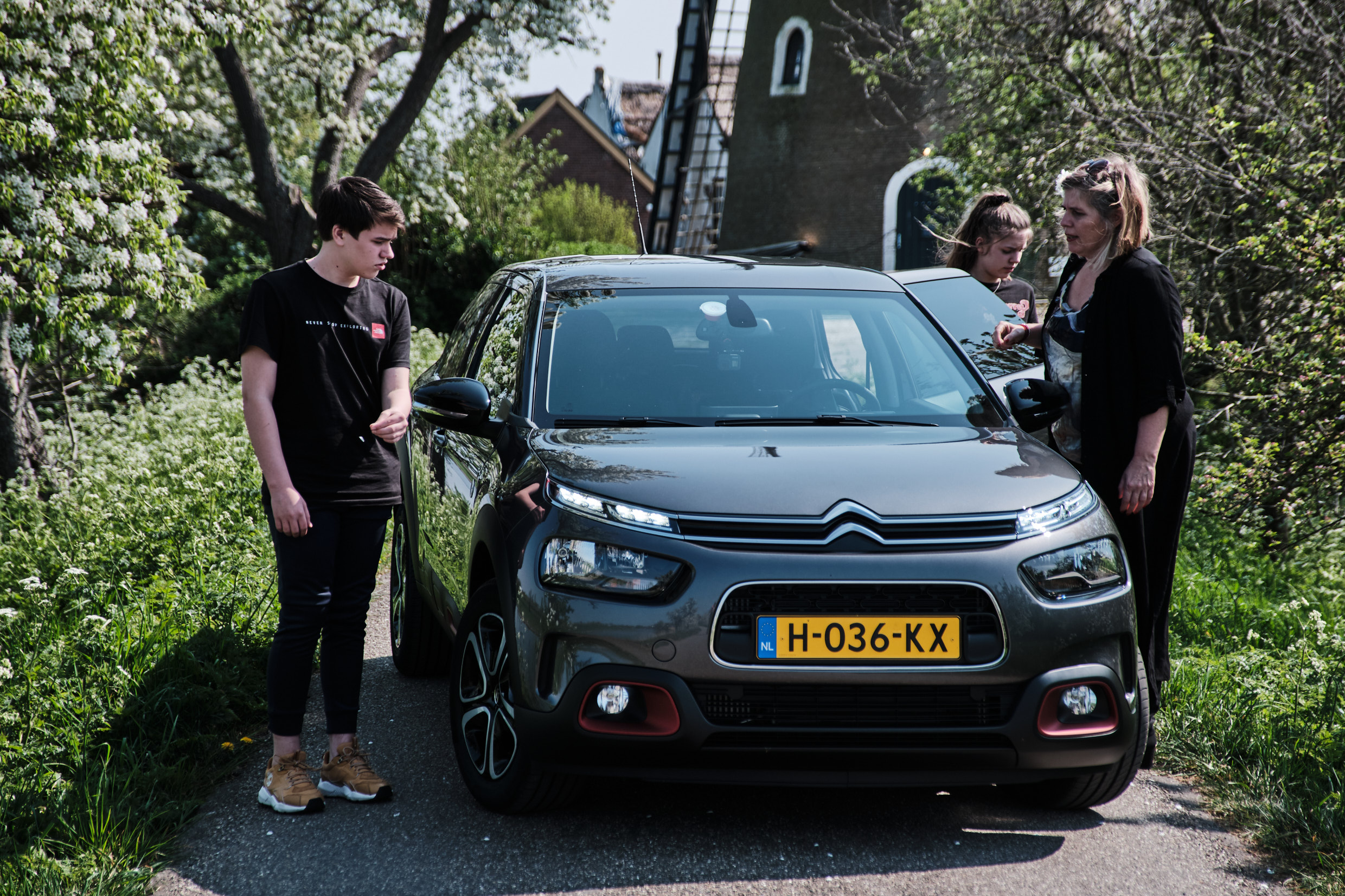 Citroen C4 Cactus vrouwaanhetstuur - review - C4 Cactus koffer Citroën