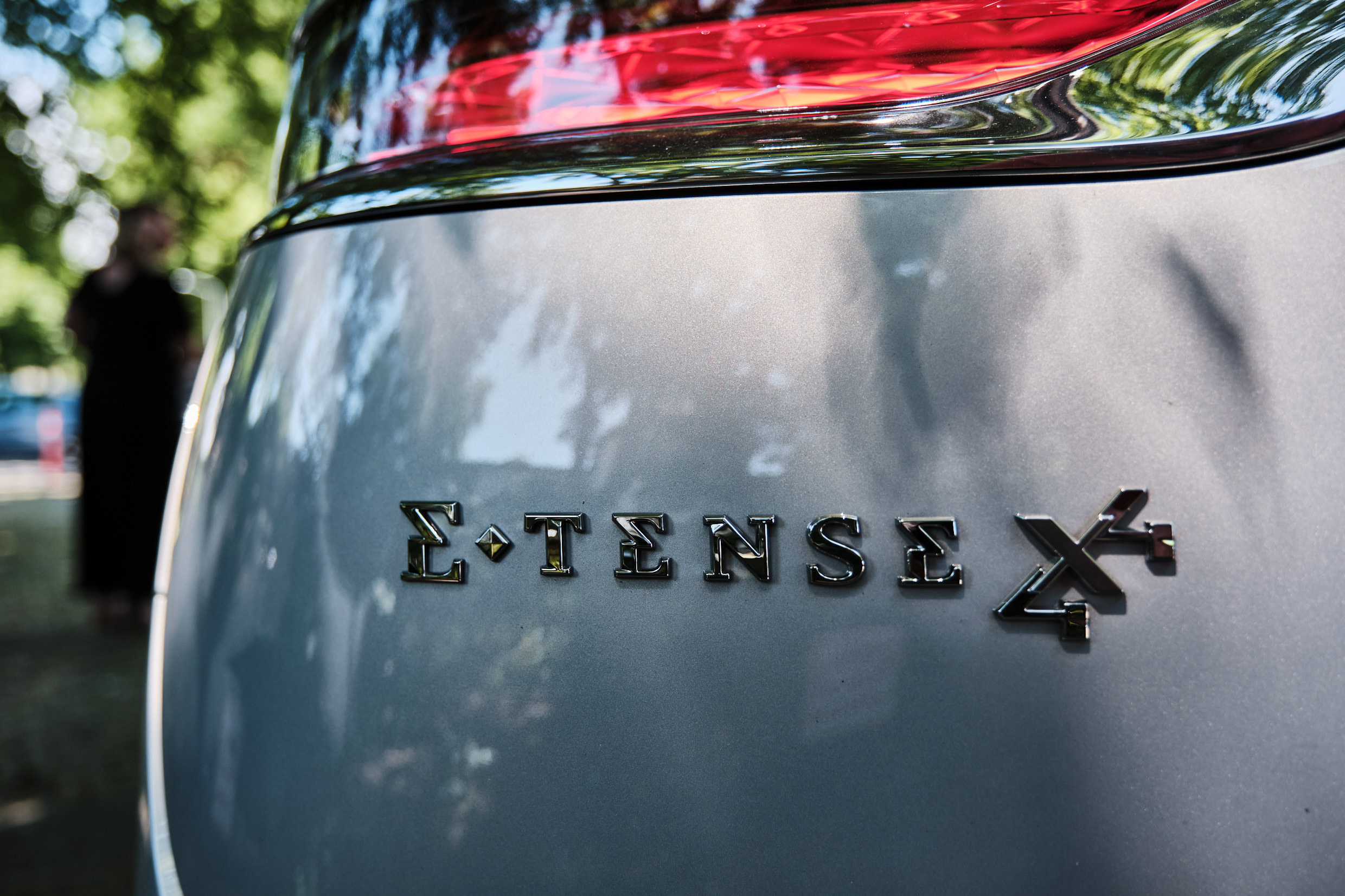 DS 7 Crossback Opera vrouwaanhetstuur -de 7 verleidingen van de DS 7 Crossback E-tense