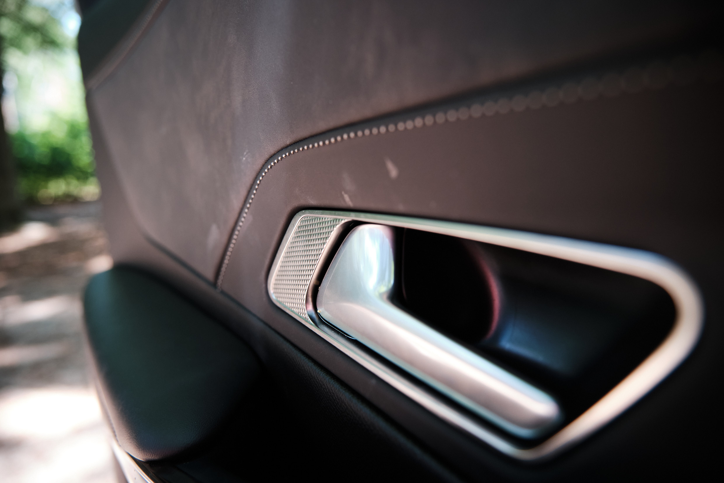 DS 7 Crossback Opera vrouwaanhetstuur -de 7 verleidingen van de DS 7 Crossback E-tense