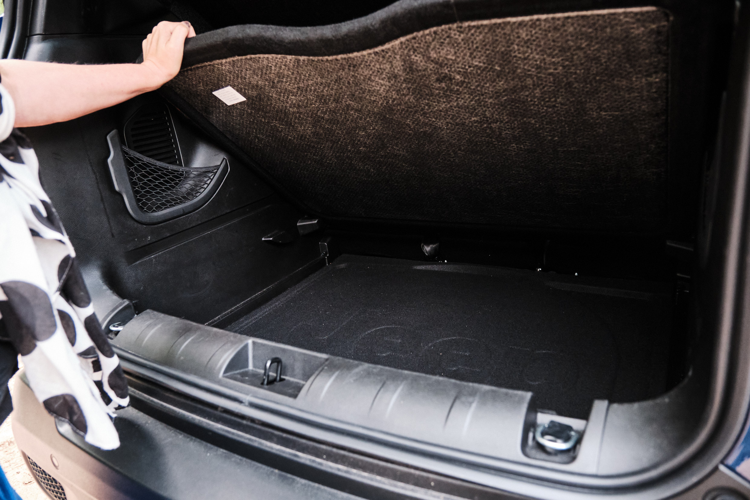 Jeep Renegade vrouwaanhetstuur - Jeep Renegade