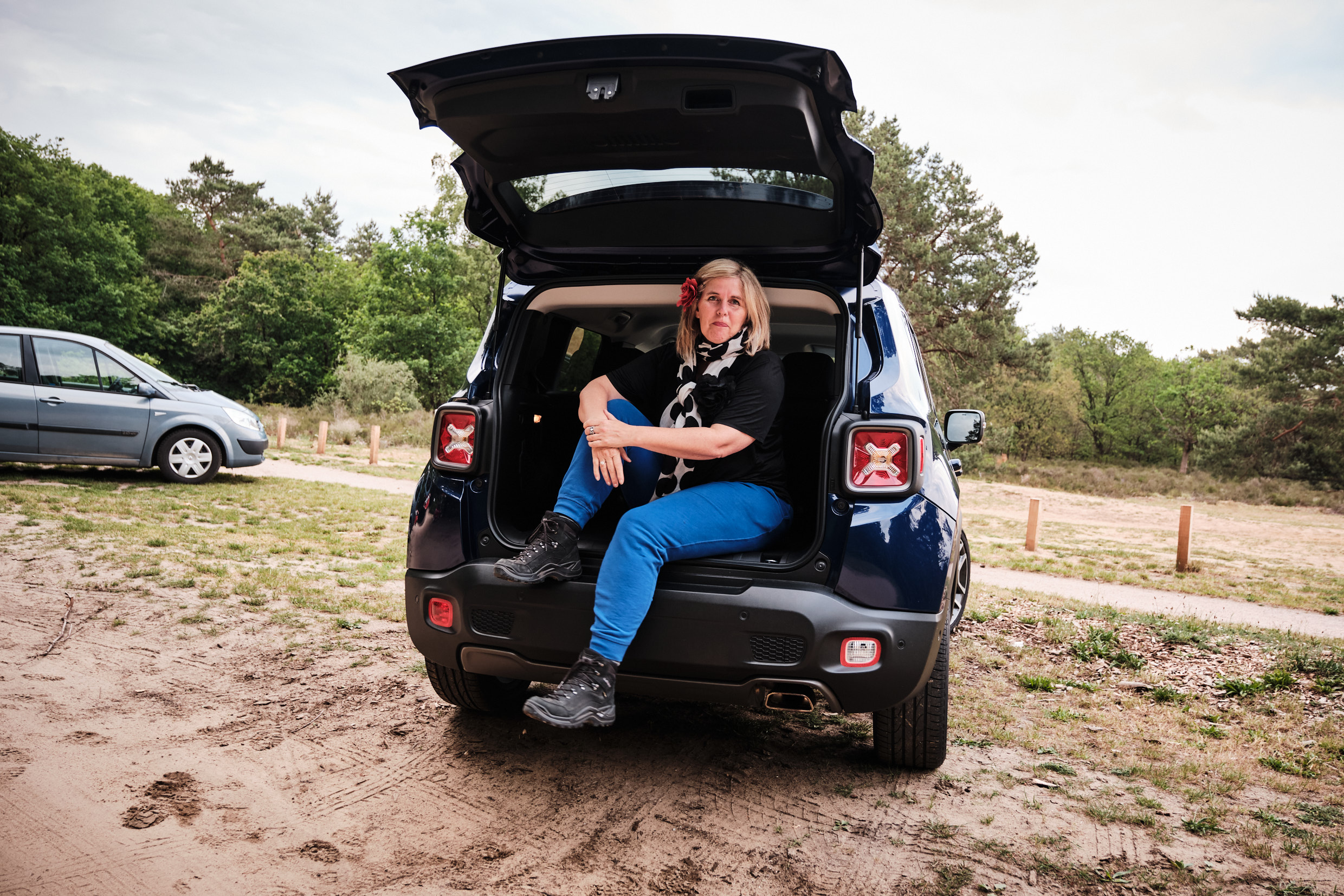 Jeep Renegade vrouwaanhetstuur - Jeep Renegade