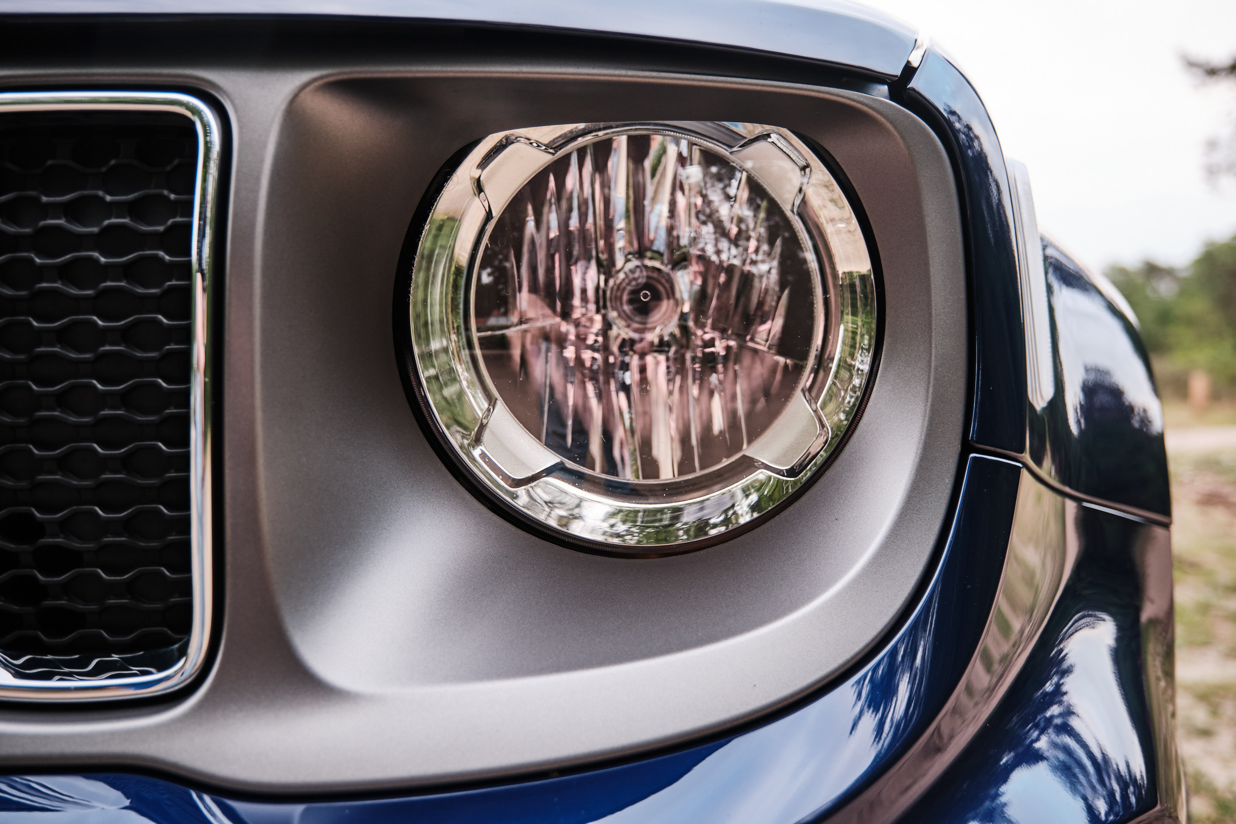 Jeep Renegade vrouwaanhetstuur - Jeep Renegade