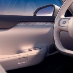 vrouw aan het stuur - NIeuws - Nio: een nieuwe dag